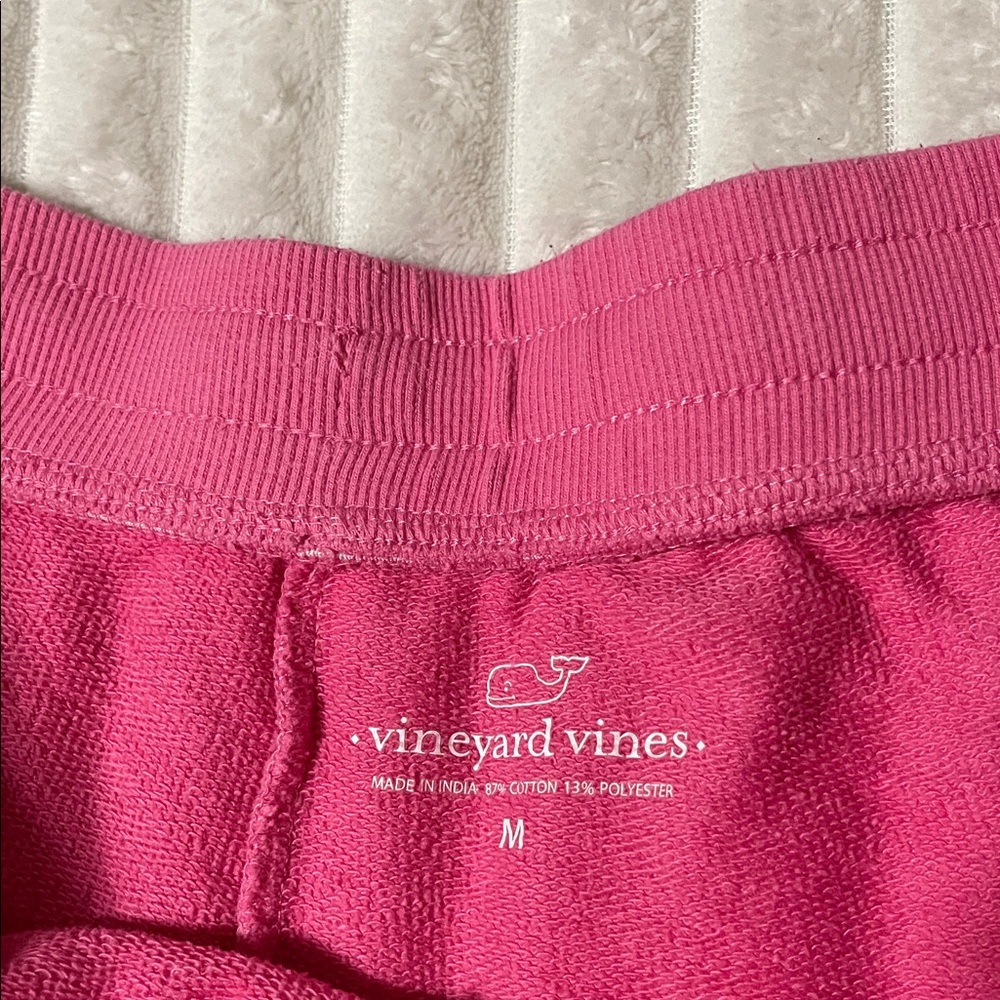 Vineyard Vines Shorts | Size Medium - Picture 6 of 6